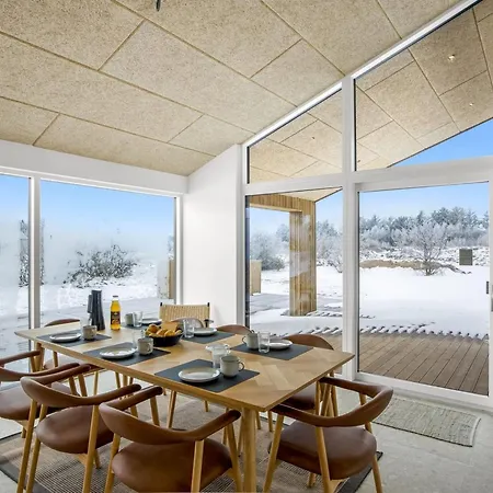 France - 1km From The Sea By Interhome Feriehus *