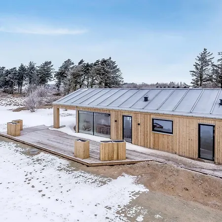 France - 1km From The Sea By Interhome *